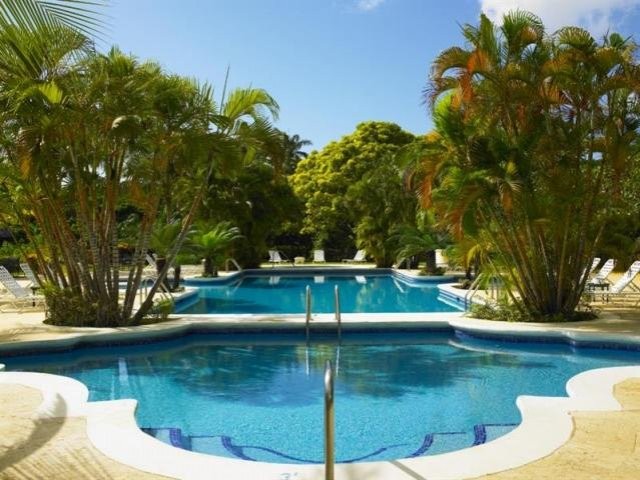 2 bedroom Property For Sale: Royal.. - 2