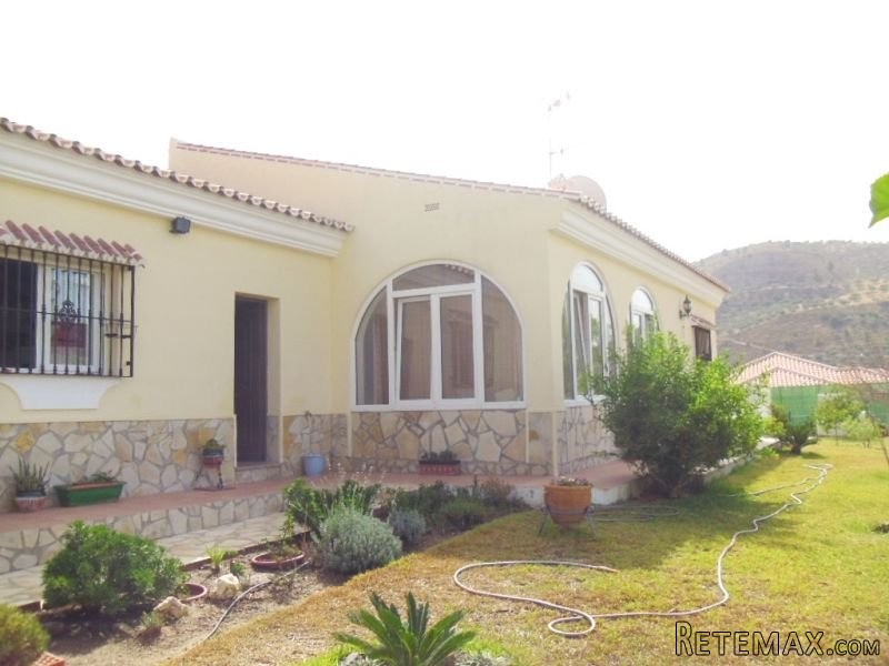 3 bedroom, 2 bathroom Villa, (build 126..