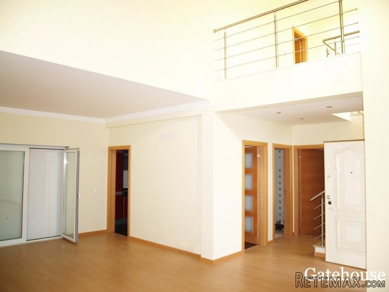 4 Beds Townhouse For Sale In Lagos.. - 2