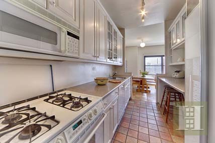 2 bedroom Apartment For Sale: 140 WEST.. - 2