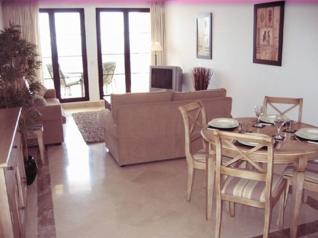 APARTMENT FOR SALE IN BENAHAVIS - 2