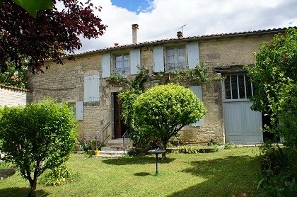 Maison de village avec dependances et.. - 2