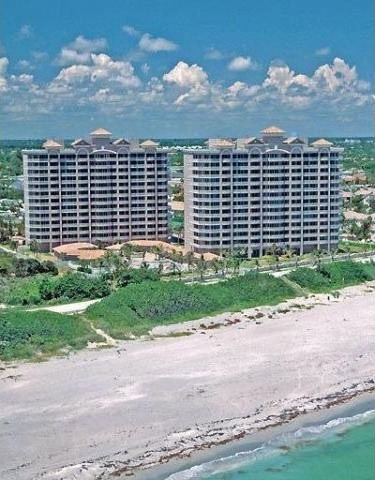 3 bedroom Residence For Sale: Juno..