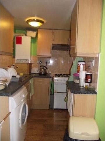 Flat 2, London Road, Preston, PR1 4BA - 2