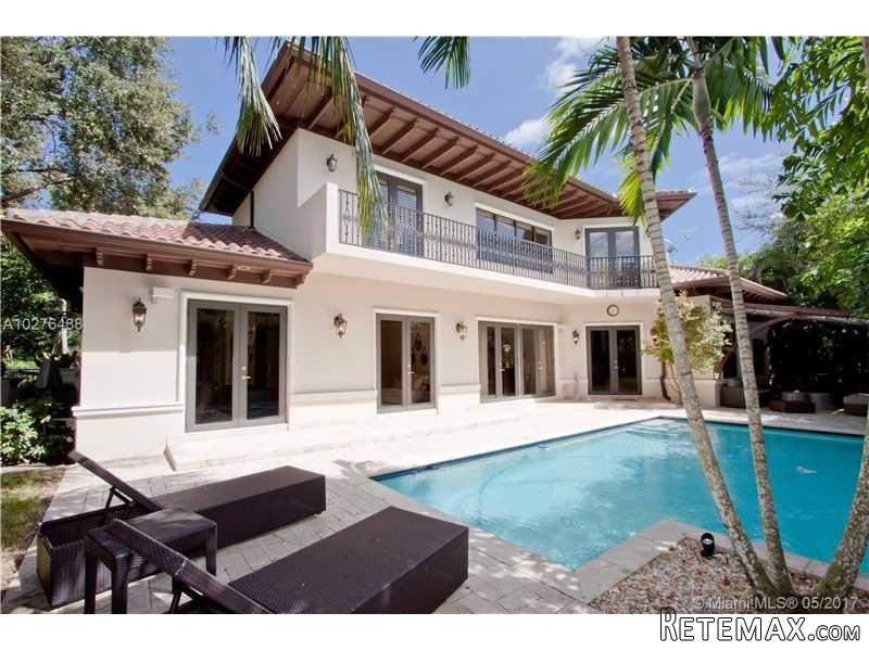 4 bedroom House For Sale: 610 Blue Rd - 2