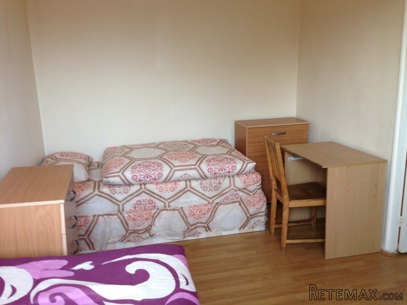 Room share for women, Zone 1, Shadwell