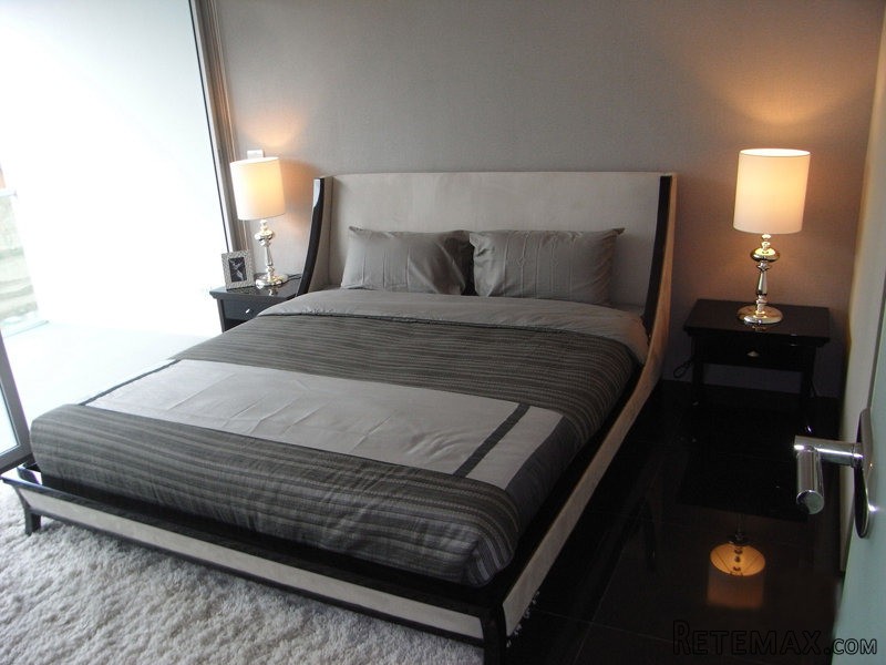 Near beach studio apartment at Club..