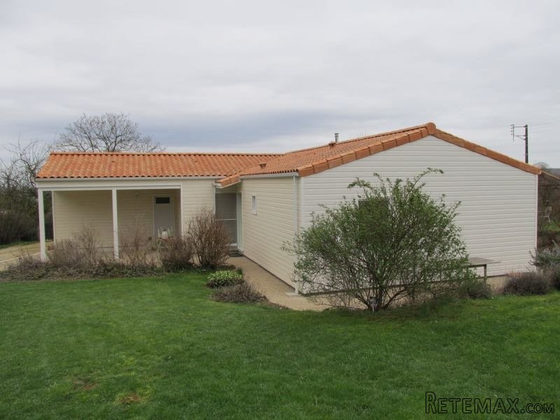 2 Bedroom Bungalow With Attached Garage..