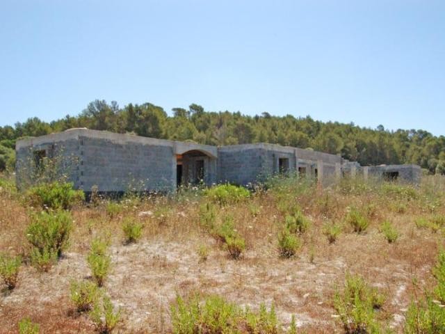 Large plot in a romantic location in..