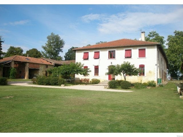 Impressive Manor House With Gite