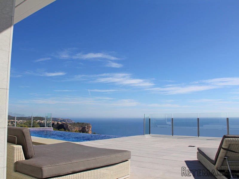3 Bedrooms - Villa - Alicante - For Sale