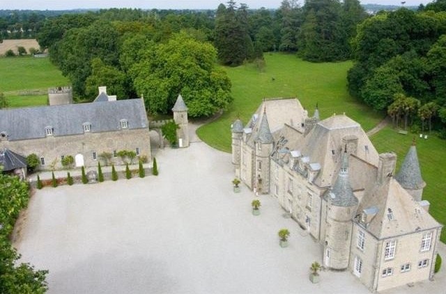8 bedroom Property For Sale: Normandy.. - 2