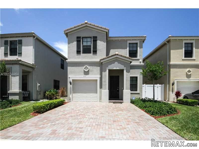 4 bedroom House For Sale: 687 NE 193rd.. - 2