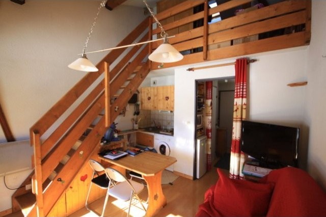 Great duplex apartment benefitting a.. - 2