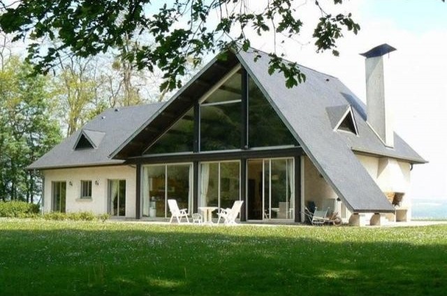7 bedroom House For Sale: 60200..