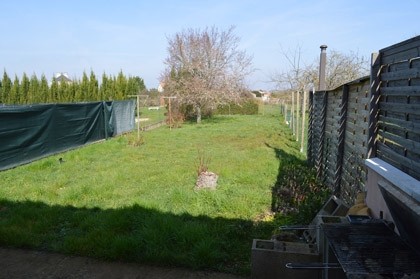 Great price for this renovated property.. - 2