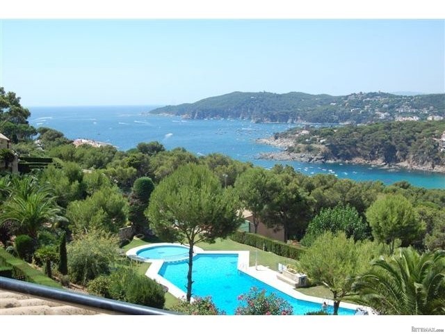 4 Bedrooms - Apartment - Girona - For..