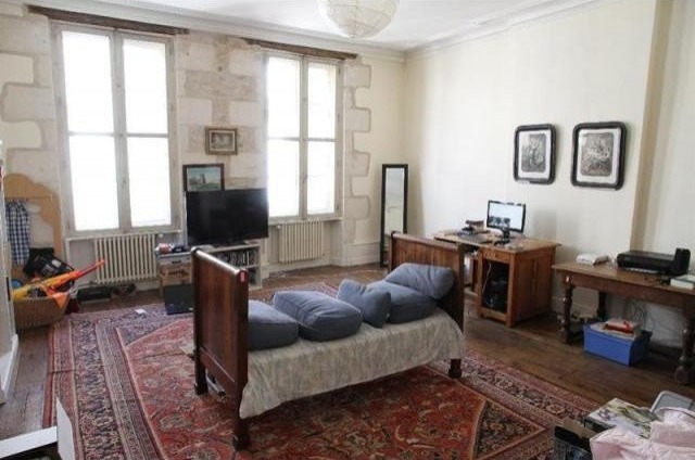 11 bedroom Town House For Sale: 86000.. - 2