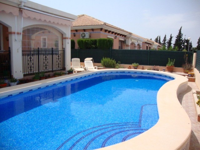 3 Bedrooms - Villa - Alicante - For Sale - 2