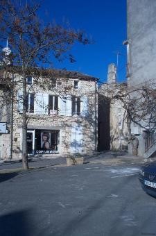 Ideal For For Investors! This Property.. - 2