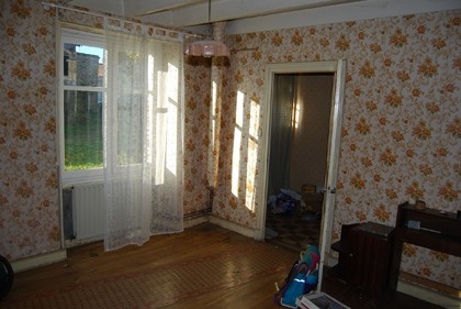 Lovely 3-bed, habitable village property - 2