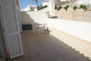 SPACIOUS APARTMENT FOR SALE IN CENTRAL.. - 2