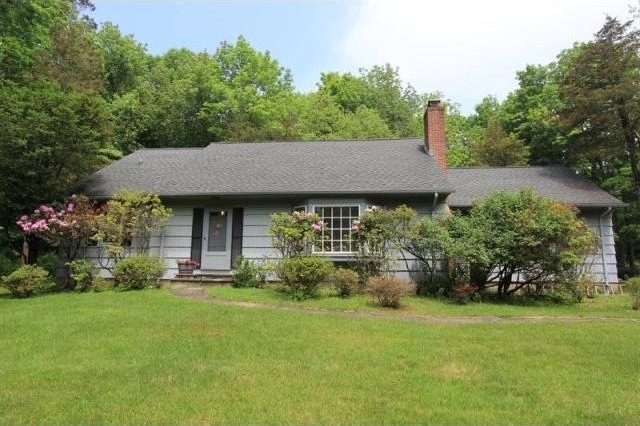 3 bedroom Residence For Sale: Bedford..