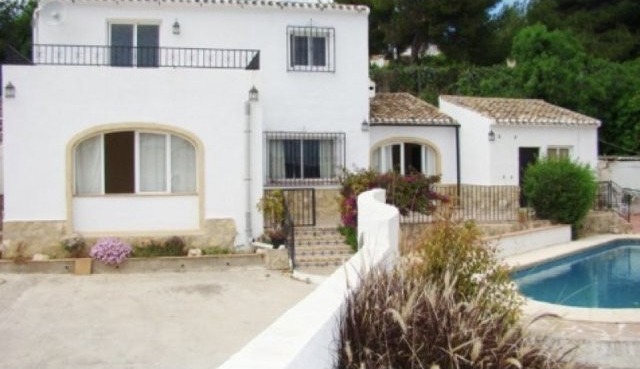 3 Bedrooms 2 Bathrooms In Javea - Javea