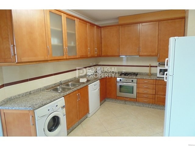 3 Bedroom Apartment In Lagos - 2
