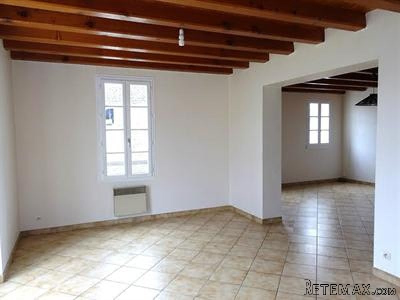 3 Bedrooms - House - Poitou-Charentes.. - 2