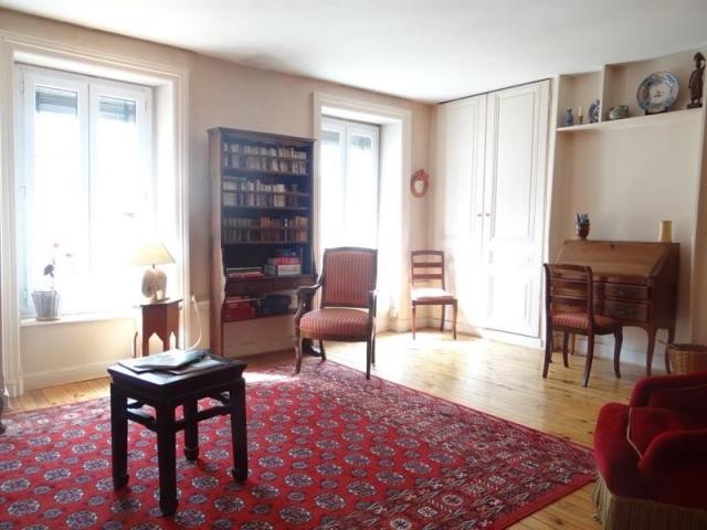4 bedroom Flat For Sale: 69002 LYON