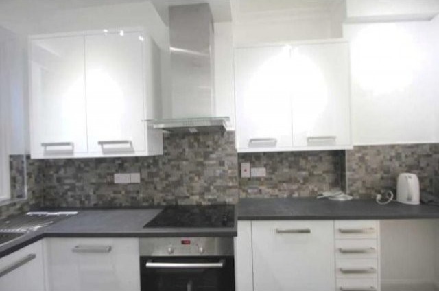 1 Bed Flat/Apartment To Let in London - 2