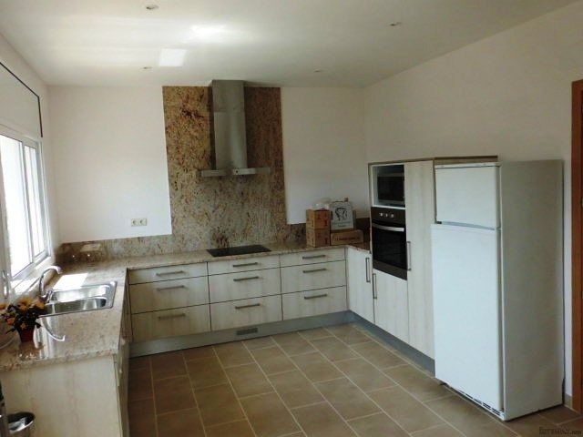 4 Bedrooms - Villa - Girona - For Sale - 2