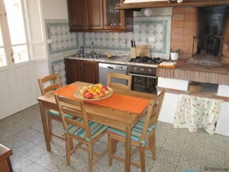 Village/town House - For Sale - Lucca.. - 2