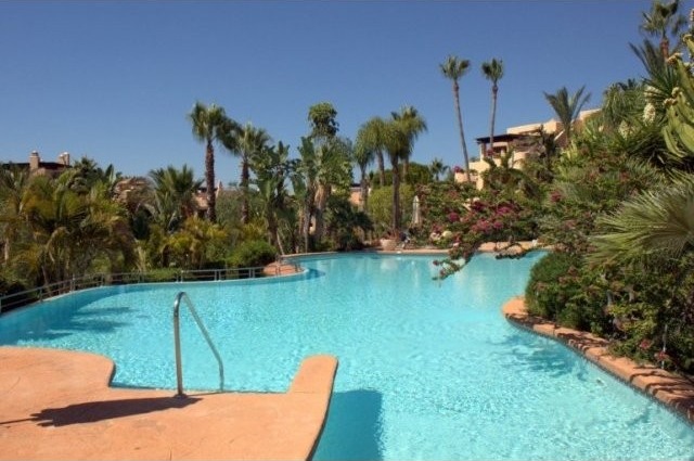 Gorgeous 3 Bed Penthouse in Mansion Club - 2