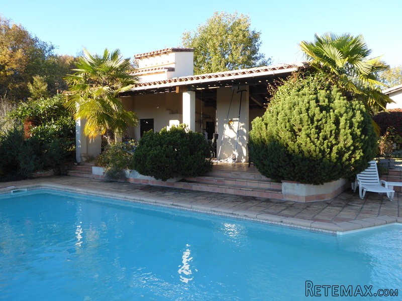 Villa With Guest Accommodation, Garage..