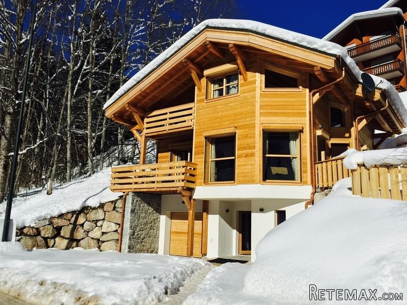 4 Bedroom Chalet Nyon 2, Morzine
