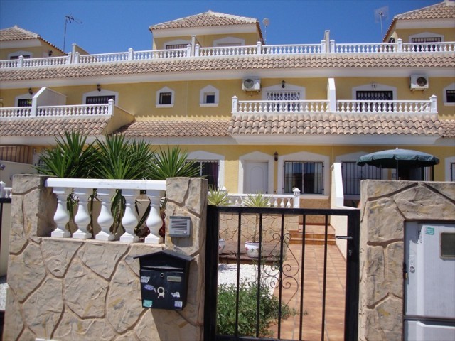 3 Bedrooms - Townhouse - Alicante - For..