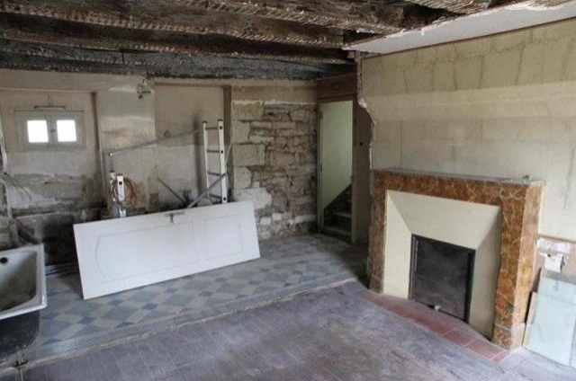 3 bedroom Village House For Sale: 86210.. - 2