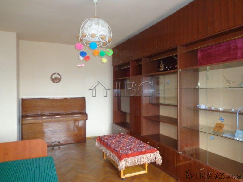 Apartment in Alley Vazrajdane in Rousse