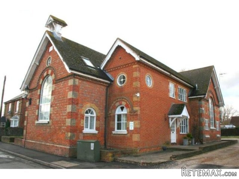 Lingfield Road, Edenbridge, Kent Tn8