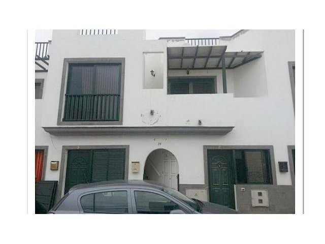 Apartment For Sale in Arrecife..