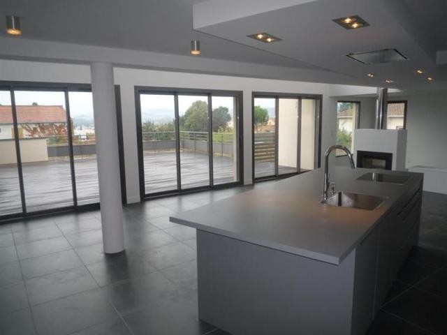4 bedroom Villa For Sale: 63800 COURNON - 2