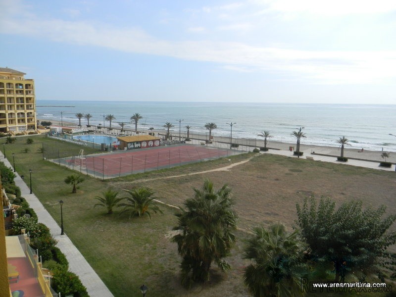 Flat in the area of Port Saplaya (beach..