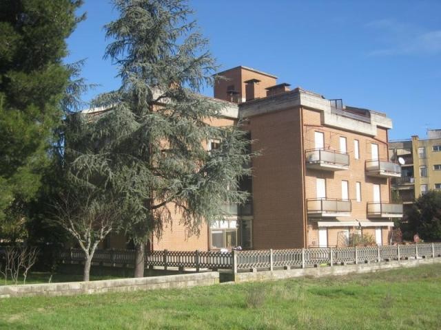 2 Bedrooms - Apartment - For Sale - 2