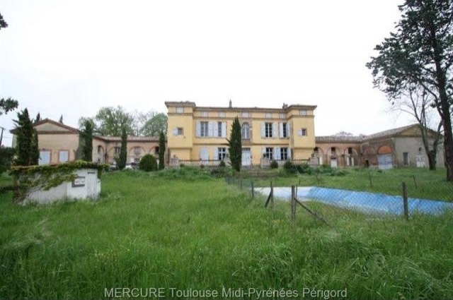 7 bedroom Castle For Sale: 31380.. - 2