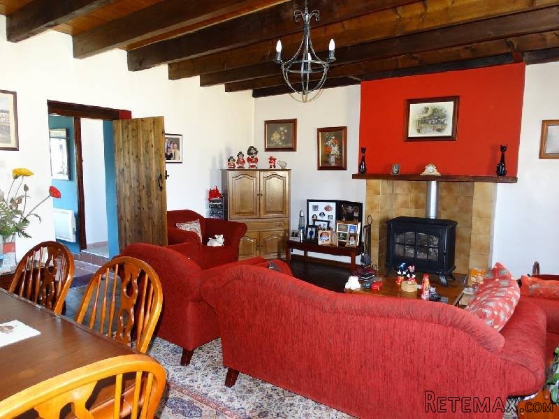 Nice Country House with Outbuilding - 2