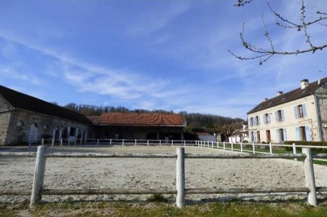 6 bedroom Character For Sale: 60127 OISE - 2
