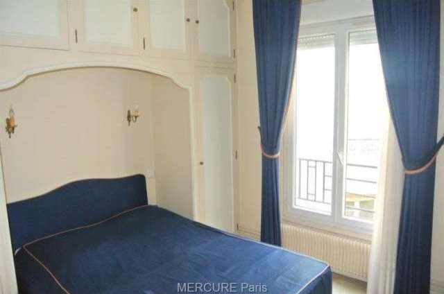 2 bedroom Flat For Sale: 75015 PARIS - 2