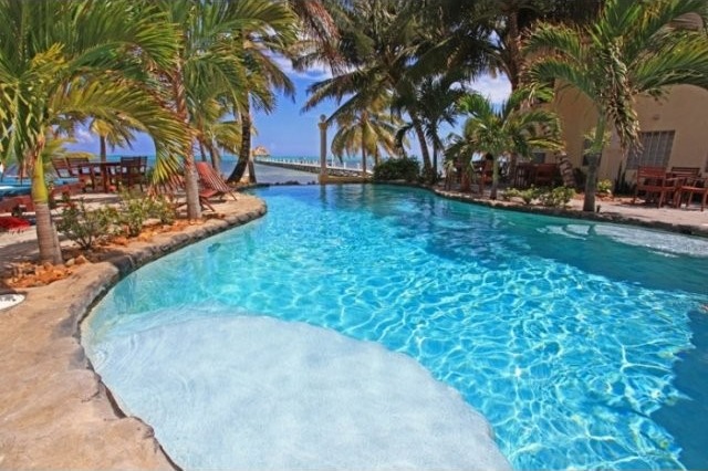 3 Bed, 3bath, Ocean Front!